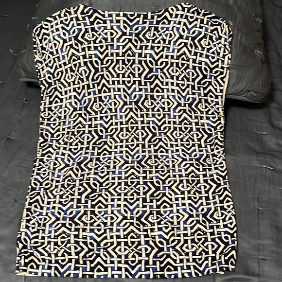 Talbots Geometric Shell Top - Picture 2 of 3